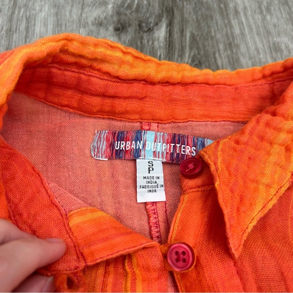 Urban Outfitters Slouchy Bright Orange and Pink Button Up Collared Shirt Size S - Picture 5 of 7